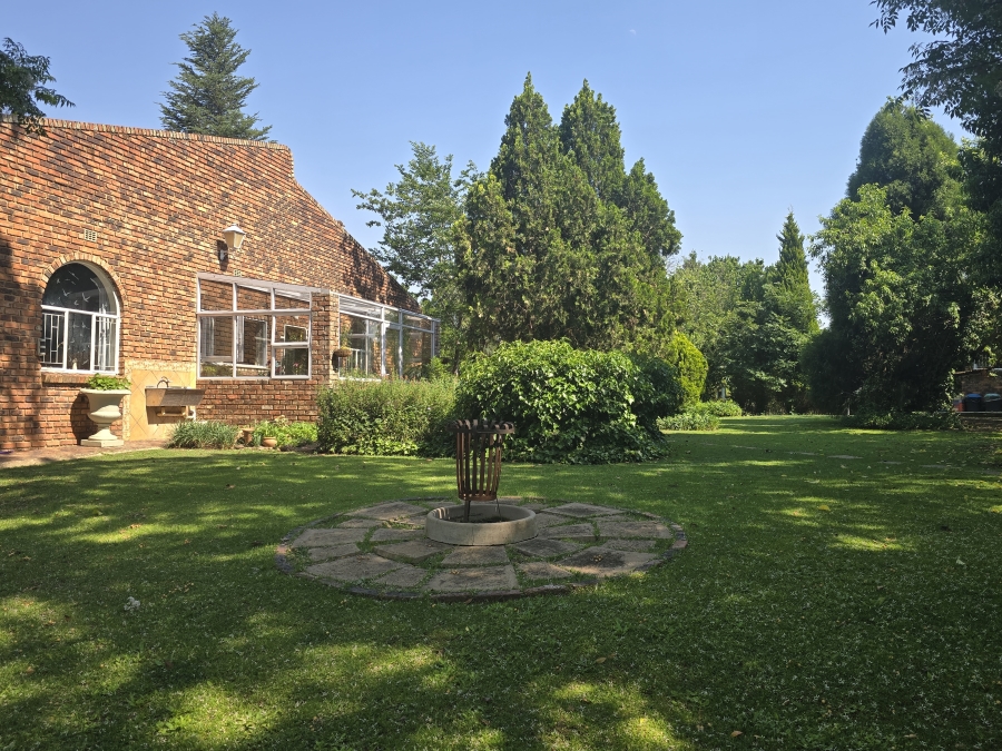 4 Bedroom Property for Sale in Lindequesdrif North West